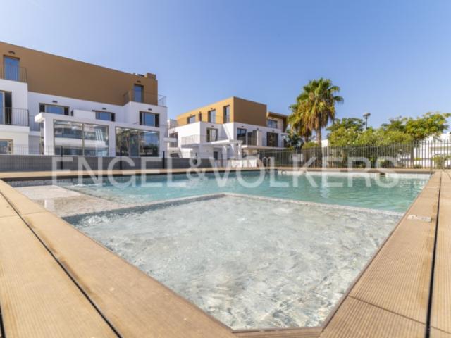 Royal Cabanas Beach II Modernos Apartamentos Perto da Praia