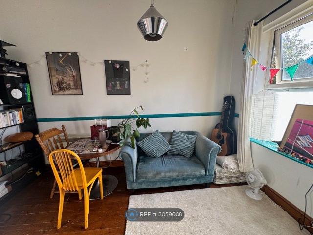 Royal College St, London NW1, 1 bed flat to rent, £1,850 pcm | PrimeLocation