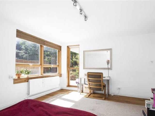 Royal College Street, London NW1, 3 bed flat to rent, £3,550 pcm | PrimeLocation