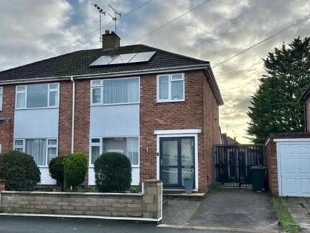 Royal Crescent, Willenhall, 3 Bedroom Semi detached