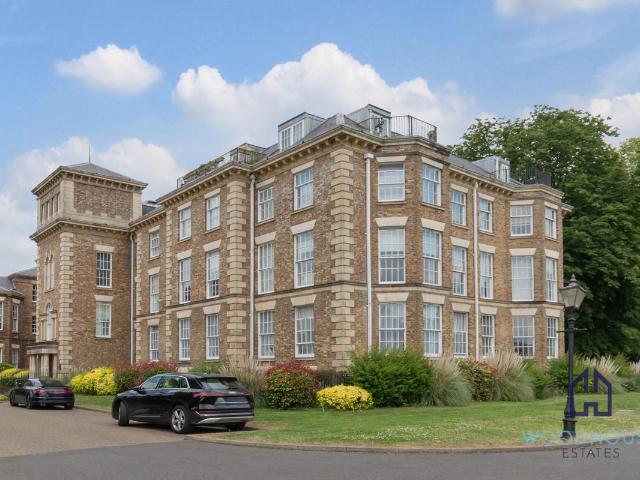 Royal Drive, London N11, 2 bed flat to rent, £2,300 pcm | PrimeLocation