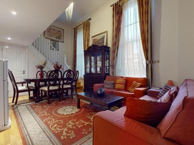 Royal Drive, London, N11 3FU, United Kingdom | 3 bed apartment for rent #140654587 | Rentberry