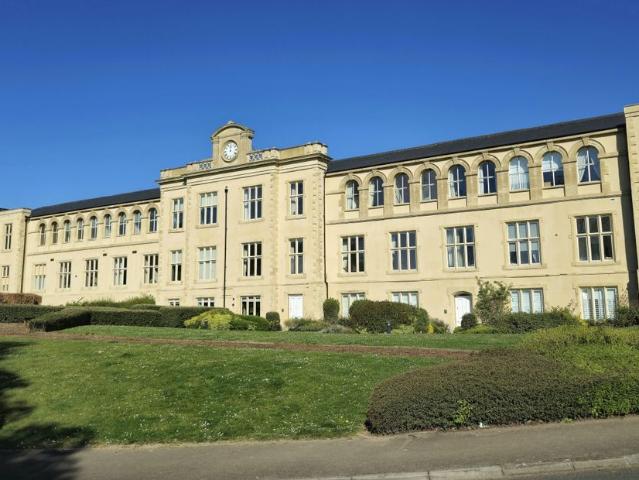 Royal Earlswood Park, Redhill, Surrey RH1, 4 bed terraced house to rent, £2,950 pcm | PrimeLocation