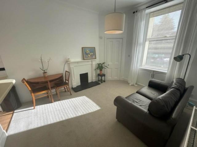 Royal Edinburgh Hospital, Morningside Place, City of Edinburgh, EH10 5HF, United Kingdom | 1 bed apartment for rent #137169901 | Rentberry