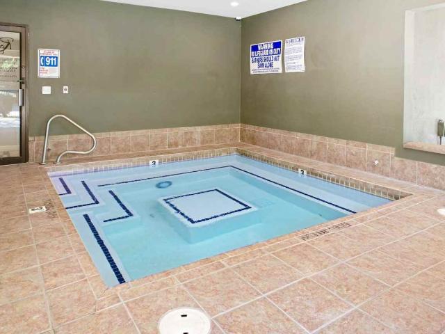 Royal Farms 2 Bedroom Apartment for Rent at 2102 E Royal Farm Dr, Cottonwood Heights, UT 84121 Cottonwood Heights