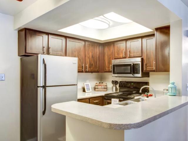 Royal Farms 2 Bedroom Apartment for Rent at 2102 E Royal Farm Dr, Cottonwood Heights, UT 84121 Cottonwood Heights