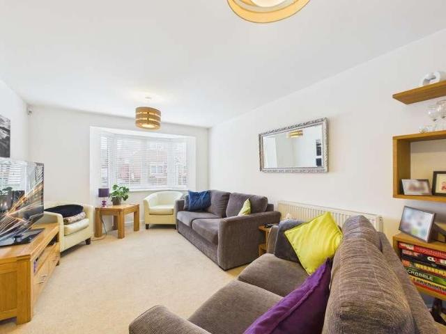 Royal Gardens, Tadley, RG26
