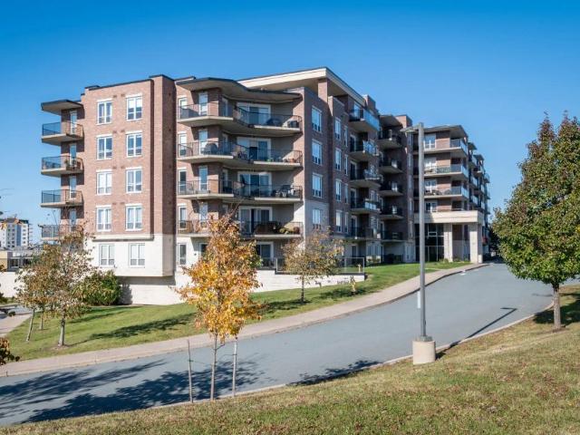Royal Gardens — 2 Bedroom