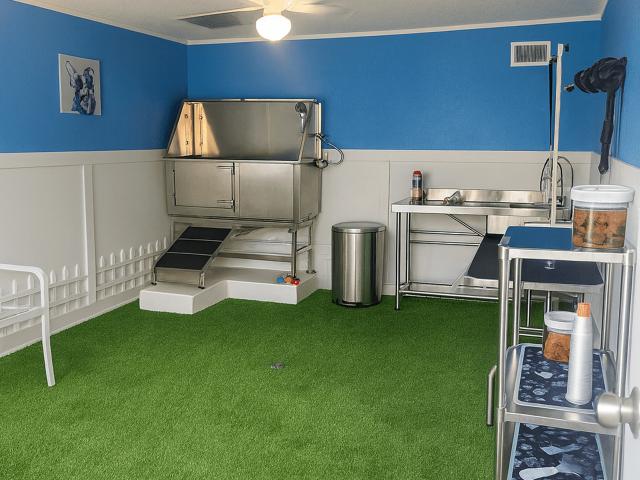 Royal Glen ~ Boutique Cottage Style Living Meets Hassle Free Leasing