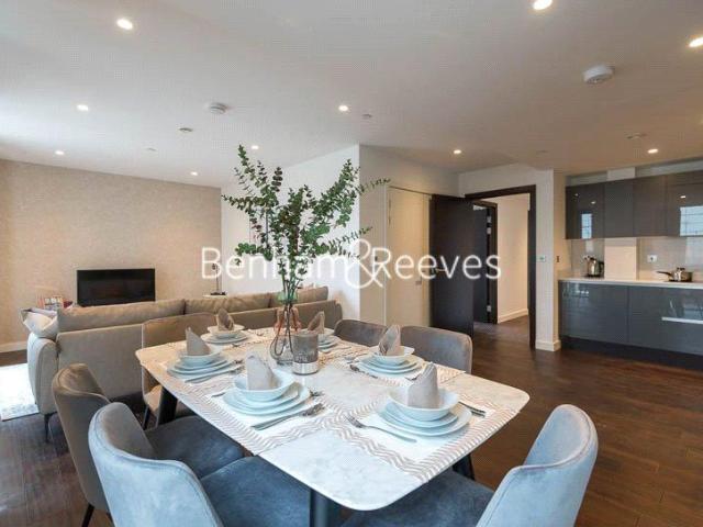 Royal Mint Street, London, E1 Property to rent £3,750 pcm £865 pw