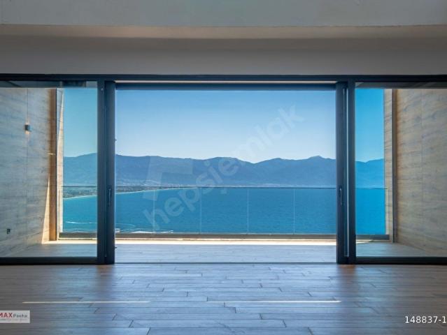 ROYAL PANORAMADA MUHTEŞEM DENİZ MANZARALI 3+1 ÇATI DUBLEKS