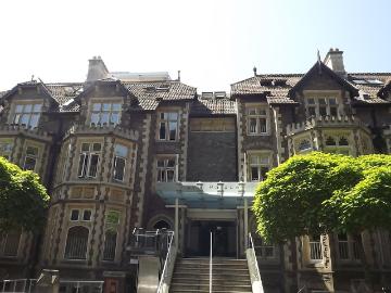 Royal Parade, Bristol BS8, 2 bed flat to rent, £1,800 pcm | PrimeLocation