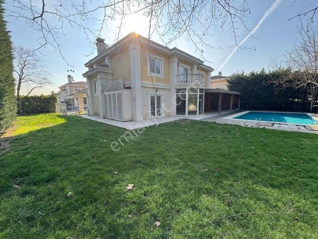 Royal Park Residence'ta Kiralık Müstakil Havuzlu, Bahçeli Villa