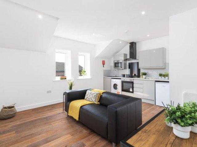 Royal Park Road 2 bed house share to rent £1,602 pcm £370 pw