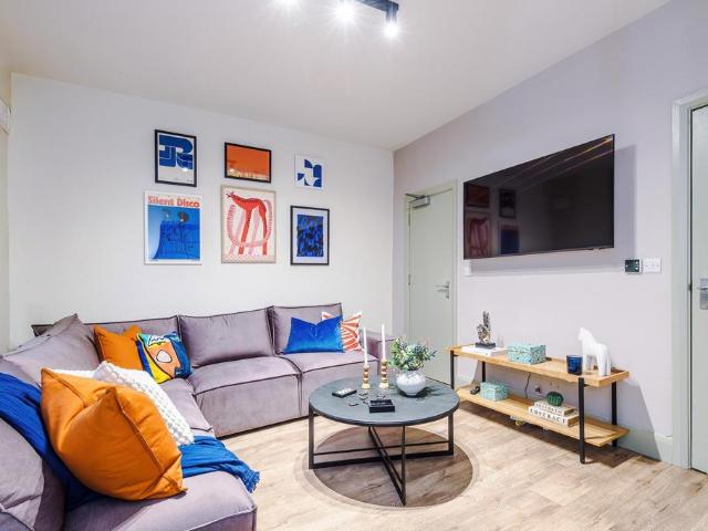 Royal Park Road, Leeds LS6 5 bed house to rent £3,250 pcm £750 pw