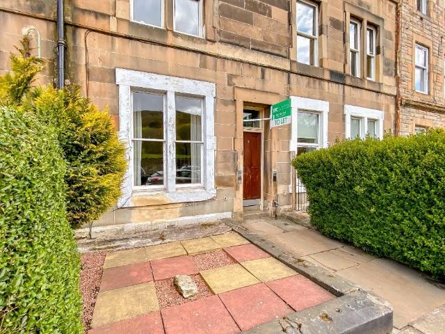 Royal Park Terrace, Meadowbank. 2 bed flat to rent £1,395 pcm £322 pw