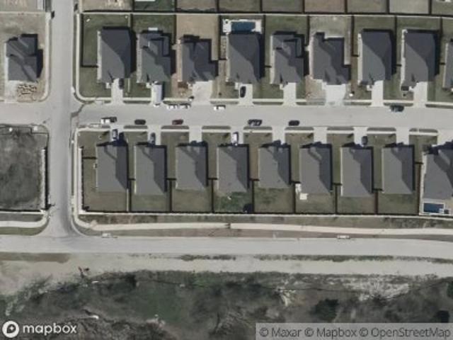 Royal Pine Dr