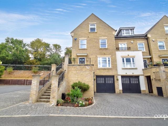 Royal Quay, Harefield UB9, 5 bed town house to rent, £3,000 pcm | PrimeLocation
