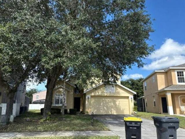 Royal Ridge Dr