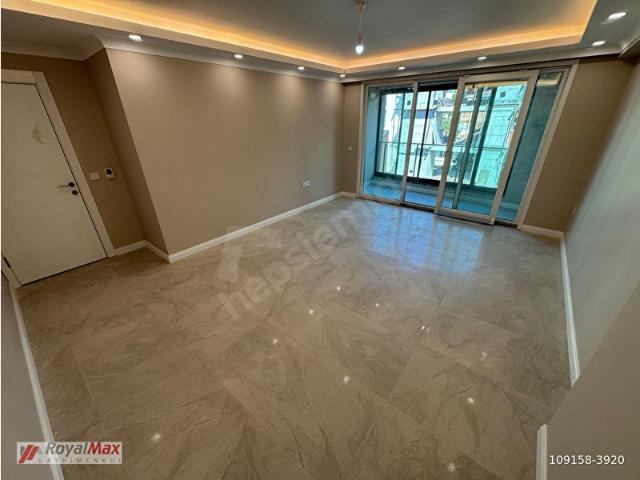 ROYALMAX'DAN ANA CADDE VE METRO YAKINI 4+1 175 M DUBLEKS DAİRE