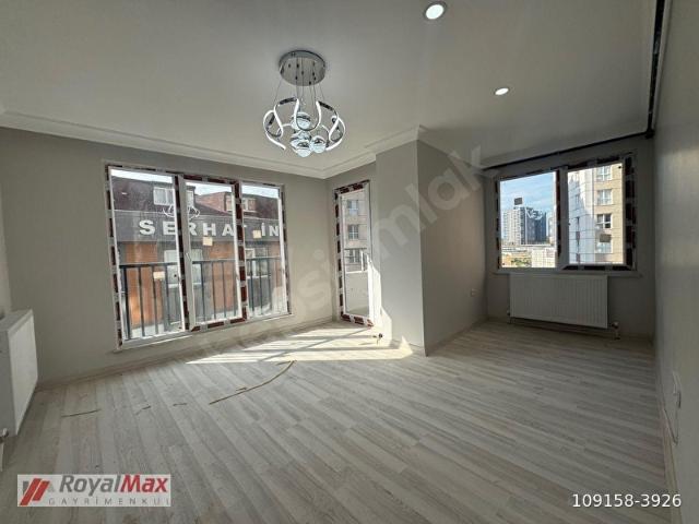 ROYALMAX'DAN METRO TRAMVAY YAKINI 3.KAT 2+1 75 M DAİRE