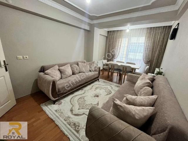 Royal'den Atatrük Mah'de 2+1 90 M2 Kullanışlı Balkonlu Ara Kat