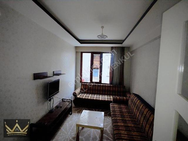 Royal'den Menderes Caddesi Vatan Bilgisayar Arkası 1+1 Kiralık