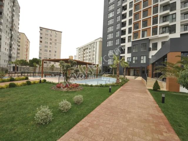 Royal'den Siltaş Marina'da Peyzaj Manz. havuzlu balkon 2+1 1.kat