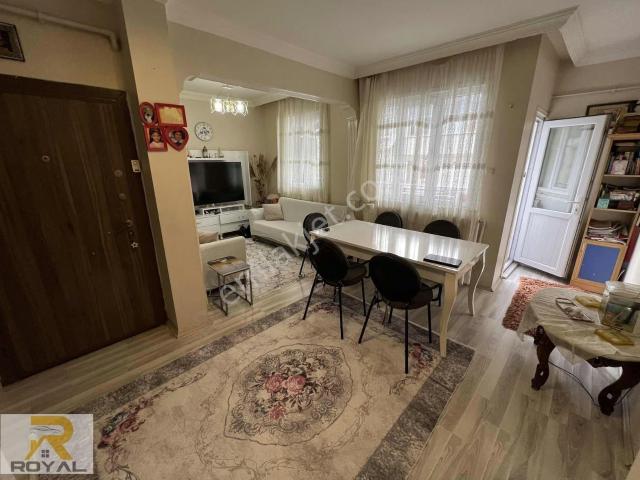 Royal'den Söğütlüçeşmede 2,5+1 Geniş Kullanışlı 100 M2 Ara Kat