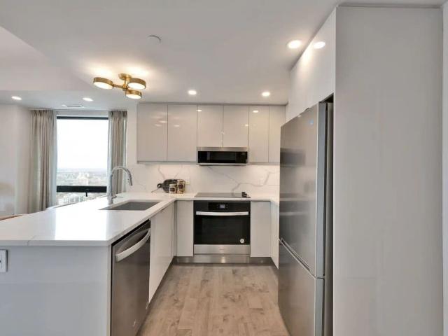 Royale Condos — Luxe  2 bed, 2 bath