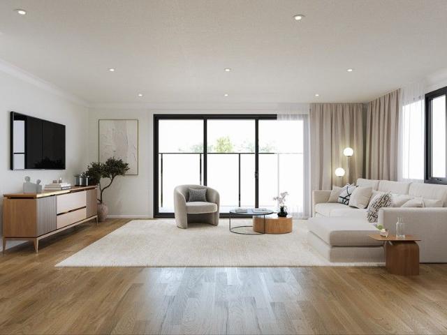 Royale Garden Rouke Plus Sized Two Bedrooms AND study!