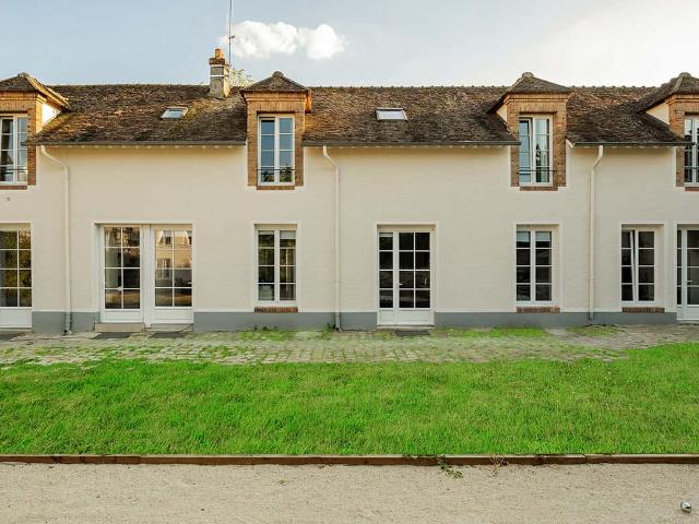 Royale Private Studio 1