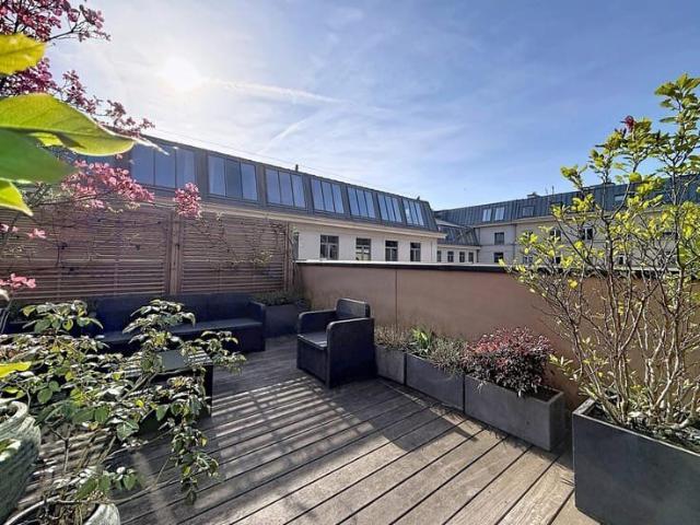 Royale/Congress: Beautiful furnished penthouse apartment
