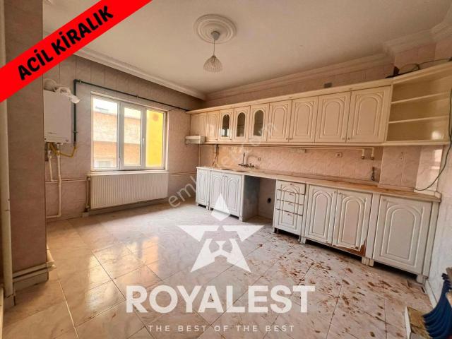 Royales’ten Ara Kat Ebeveyn Banyolu Müstakil Garajlı