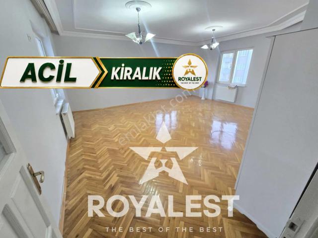 Royalest'ten Tramvaya Yakın Bakımlı 2 Cam Balkonlu Geniş 3+1