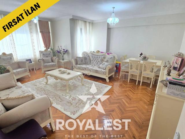 Royalest'ten Tramvaya Sıfır Arakat Site İçi Bakımlı Ve Geniş 3+1