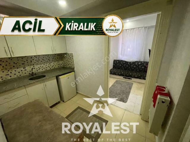 Royalest'ten Yeni Boyalı Temiz Binada Üniversiteye Yakın Eşyalı