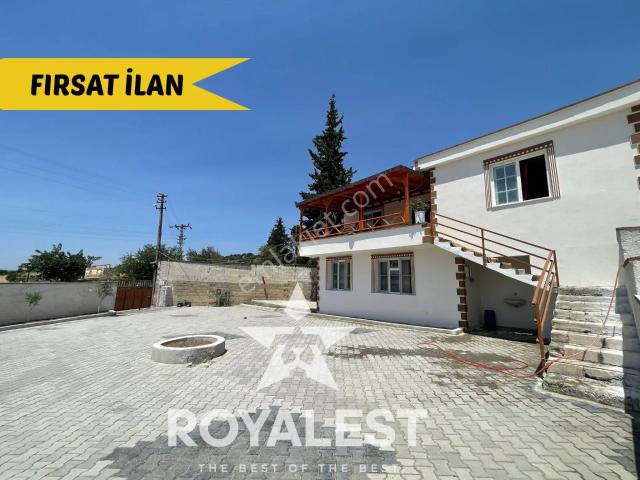 Royalest'ten Yola Cepheli Köşe Başı Kuyulu Geniş Alanlı Bağevi