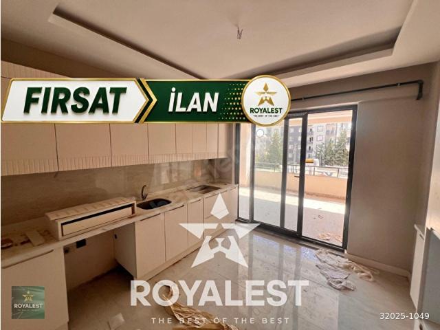 ROYALESTTEN BİNANIN EN UYGUNU KAÇIRILMAYACAK FIRSAT GENIŞ ACİL