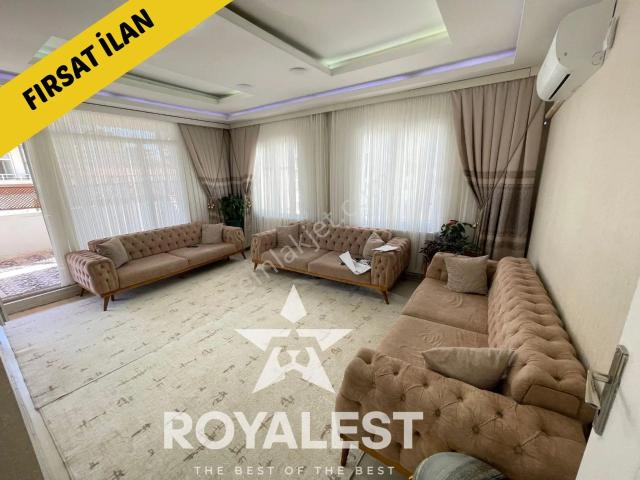 Royalestten Geniş Teraslı Kaşgarlı Arkasında Önü Açık Geniş Acil