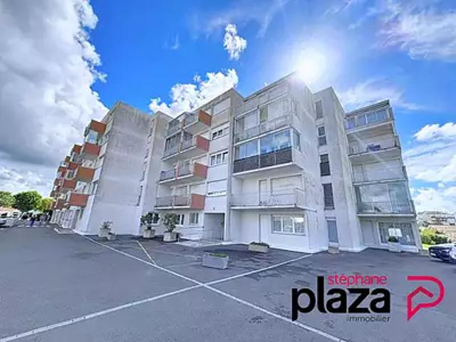Royan 17200 Achat / Vente appartement 2 pièces t2 au dernier étage cave