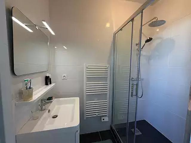 Royan 17200 Achat / Vente appartement 2 pièces t2 au dernier étage