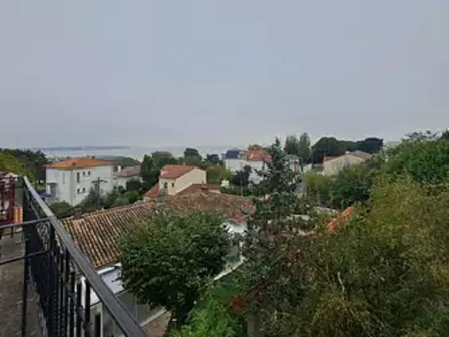 Royan 17200 Location appartement 1 pièce t1 balcon