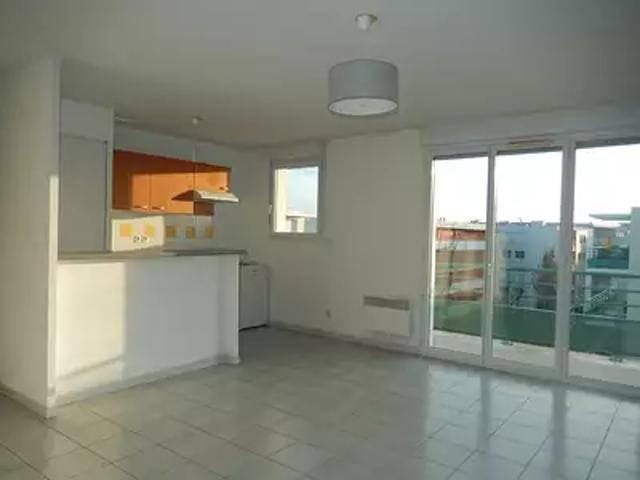 Royan 17200 Location appartement 2 pièces t2 au dernier étage