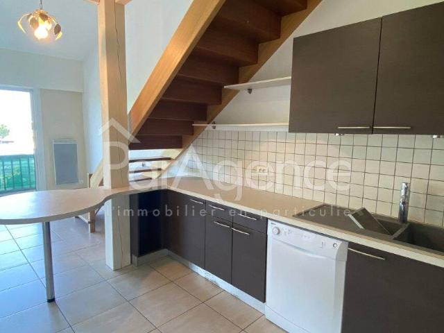 ROYAN CENTRE VILLE APPARTEMENT DUPLEX VUE MER ET GARAGE
