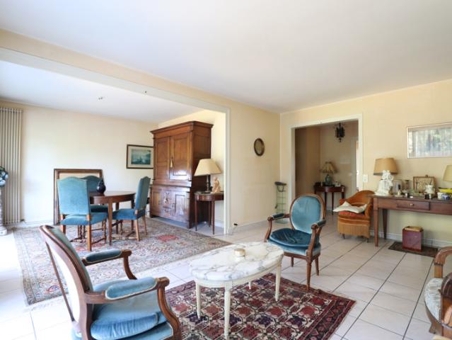 ROYAN QUARTIER DU PARC BEL APPARTEMENT T3 AVEC TERRASSE
