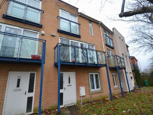 Royce Rd, Hulme, Manchester, M15 5LA 4 bed townhouse to rent £2,200 pcm £508 pw