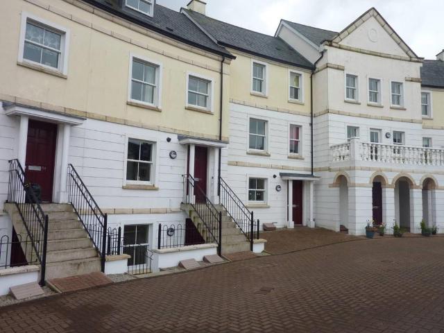Royffe Way, Bodmin, Cornwall, PL31 1 bed ground floor flat to rent £650 pcm £150 pw