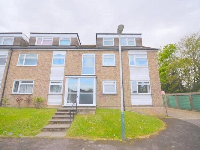 Royle Close, Romford, Essex RM2, 2 bed flat to rent, £1,650 pcm | PrimeLocation