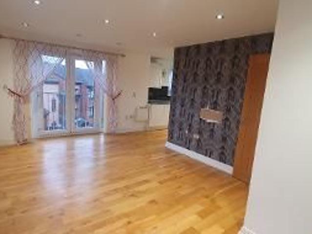 Royle Green Road, Manchester M22, 2 bed flat to rent, £1,195 pcm | PrimeLocation
